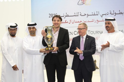 Gawain Jones lifts Sheikh Rashid bin Hamdan Al Maktoum Cup